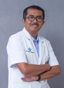 Oleh: Dr. Luluk Adipratikto, Sp.P, M.Kes
